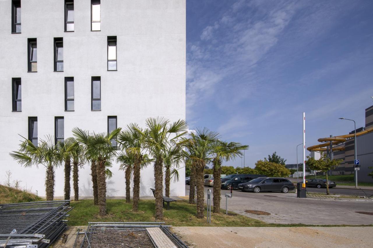 Urban Jungle Apartments By Reside Baltic Vilna Exterior foto