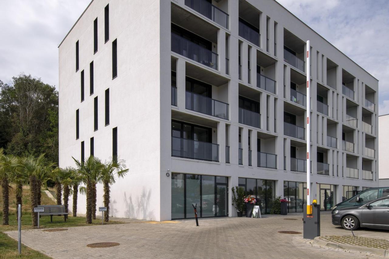 Urban Jungle Apartments By Reside Baltic Vilna Exterior foto